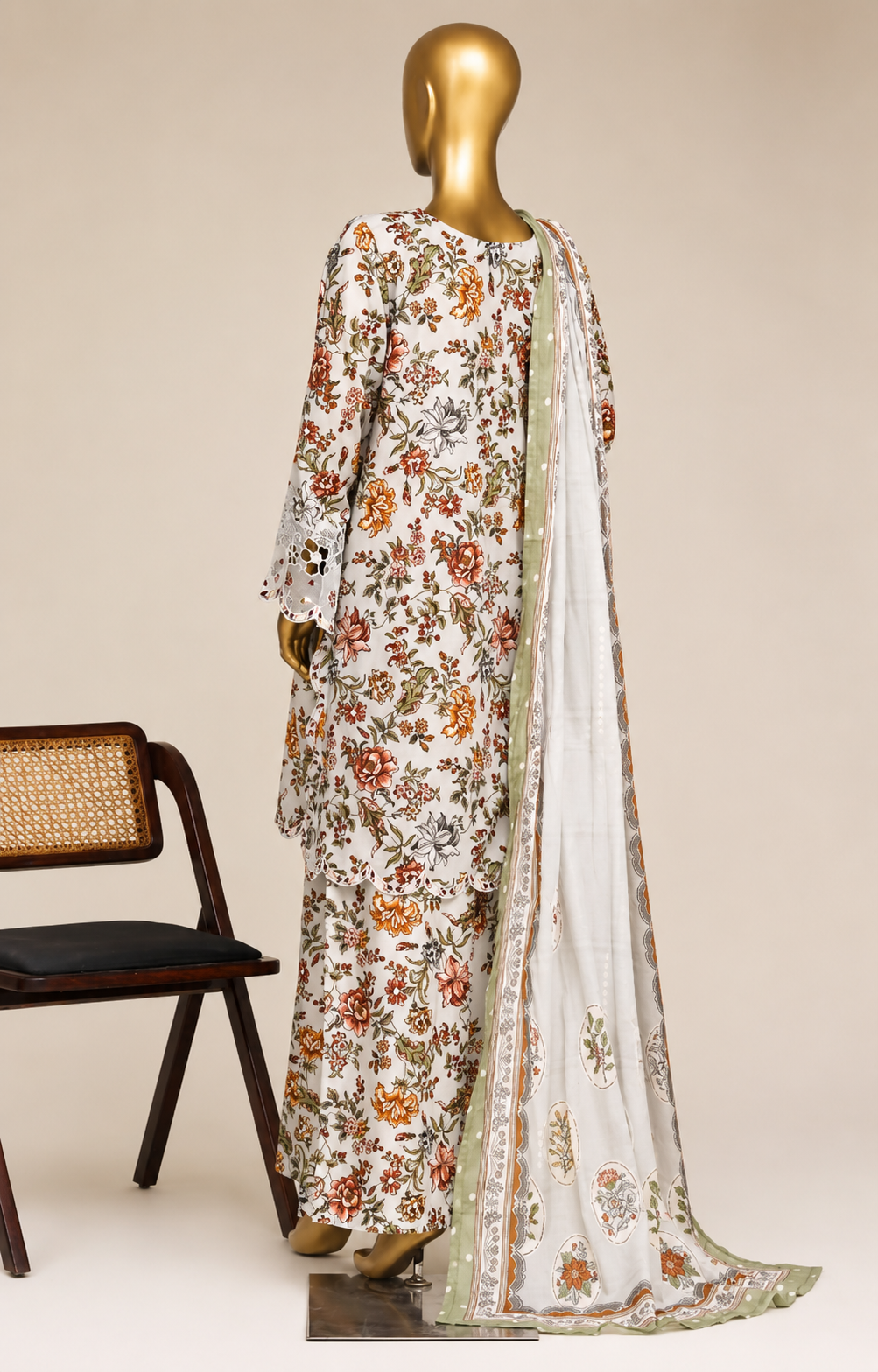 🌸 Timeless Floral Elegance – Premium 3 Piece Suit 🌸 Embroidered-SADABAHAR