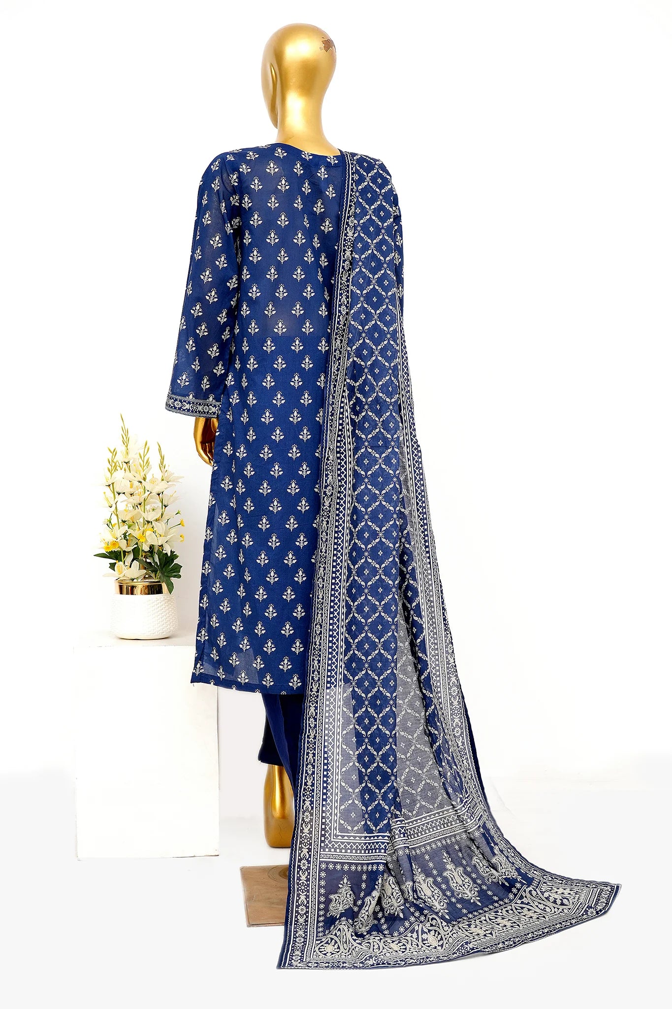 Stitched 3 piece exclusive printed Lawn