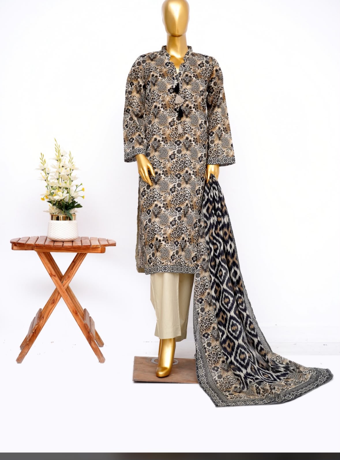 Desert Noir – Premium 3 Piece Stitched Lawn Suit