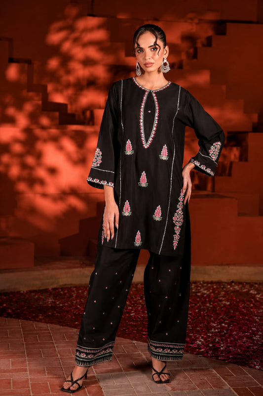 Noor-e-Siyah | Premium Embroidered Co-Ord Set