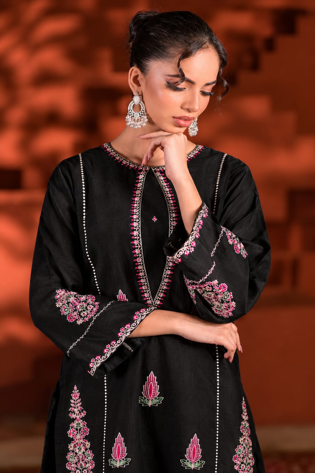 Noor-e-Siyah | Premium Embroidered Co-Ord Set
